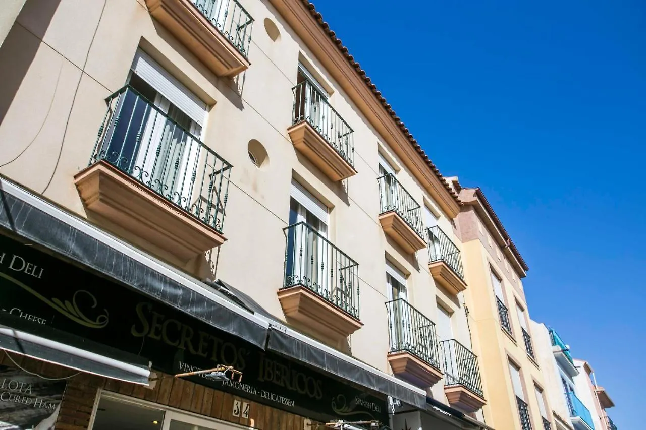 Apartamentos Vicenta Playa Carihuela Torremolinos
