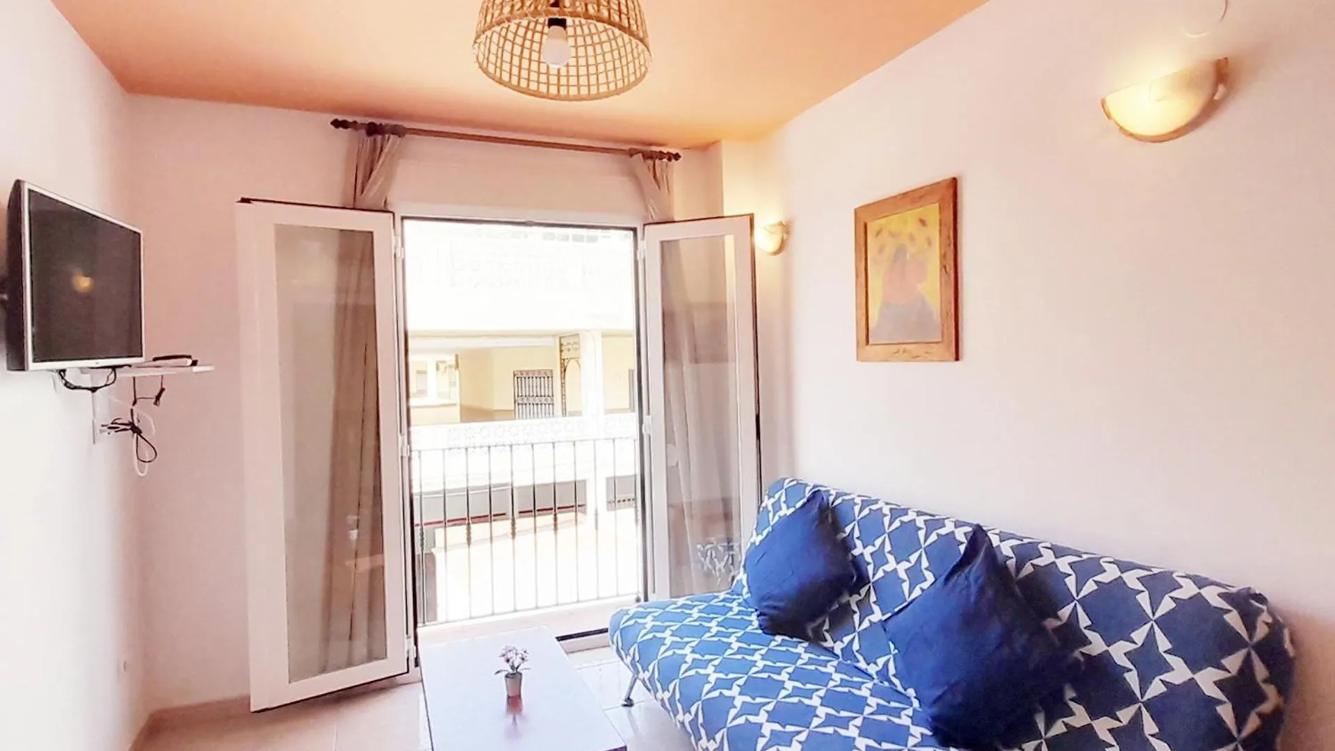 Apartamentos Vicenta Playa Carihuela Torremolinos